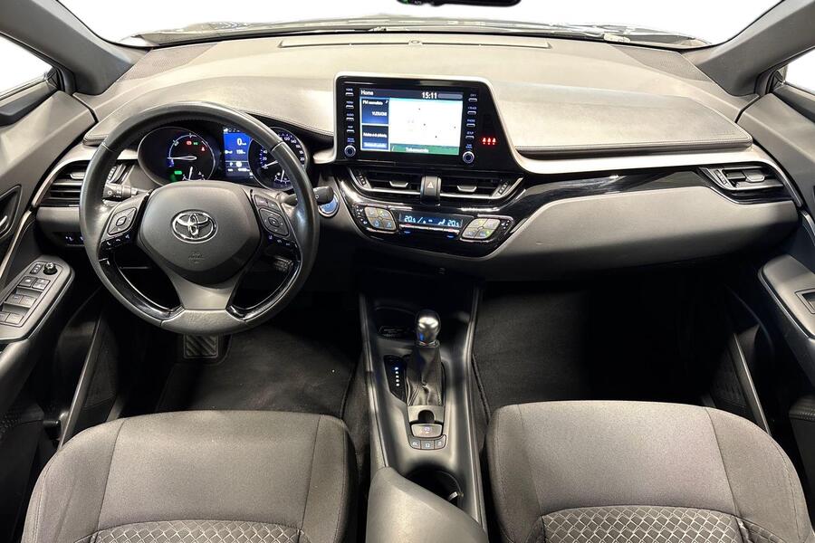 Toyota C-HR vaihtoauto