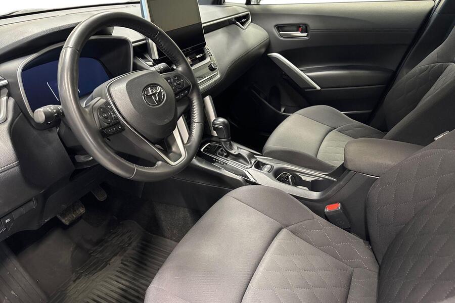 Toyota Corolla Cross vaihtoauto