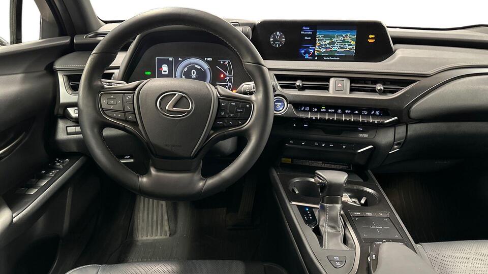 Lexus UX vaihtoauto