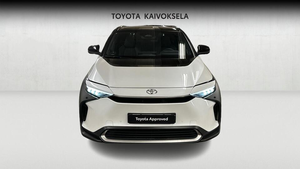 Toyota bZ4X vaihtoauto