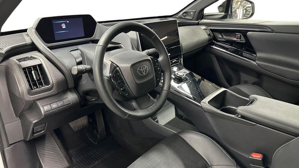 Toyota bZ4X vaihtoauto