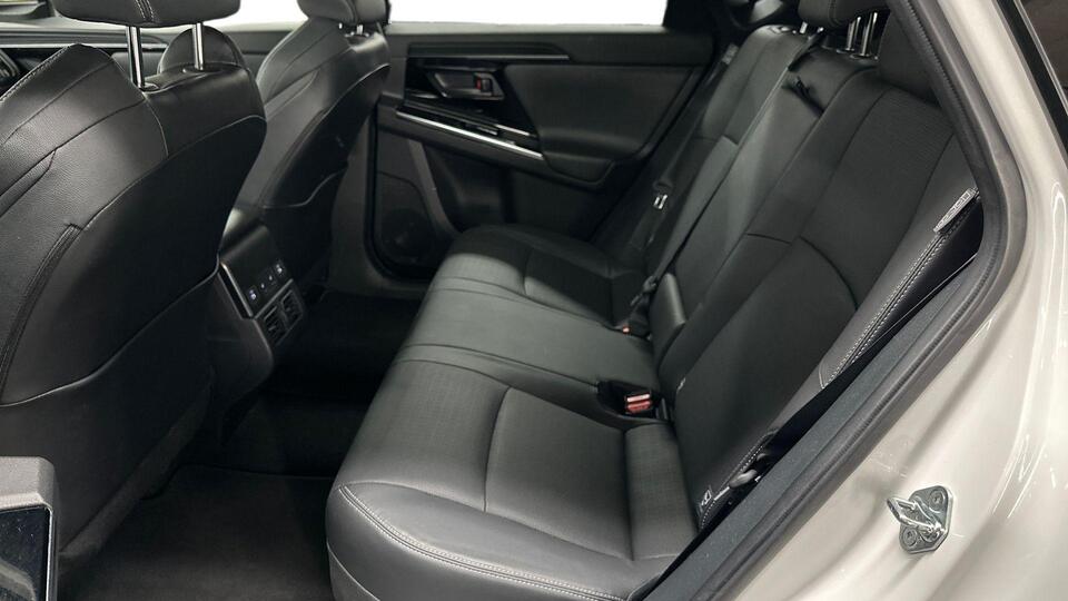 Toyota bZ4X vaihtoauto