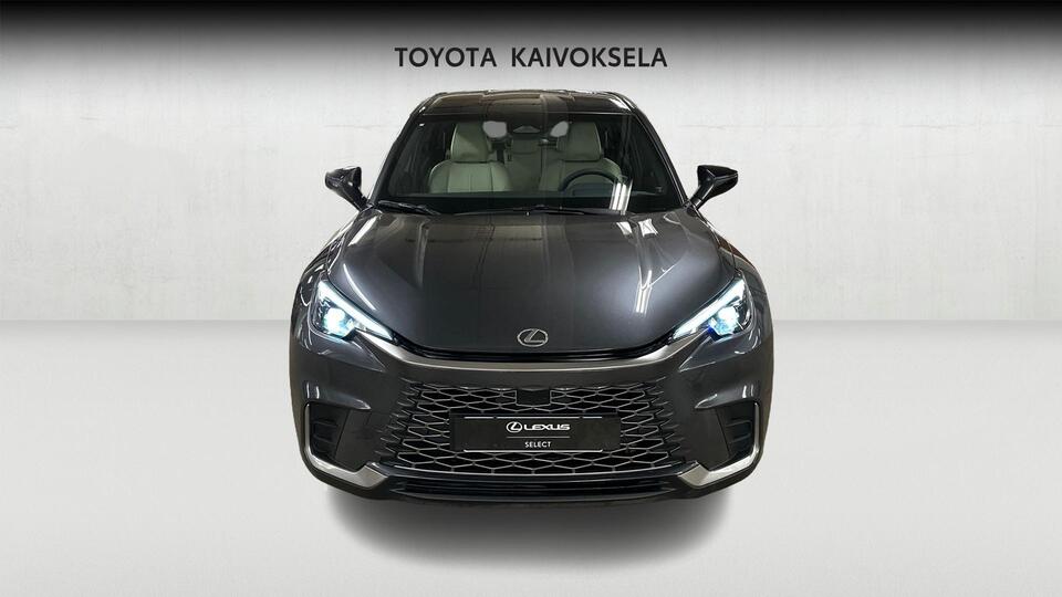 Lexus LBX vaihtoauto