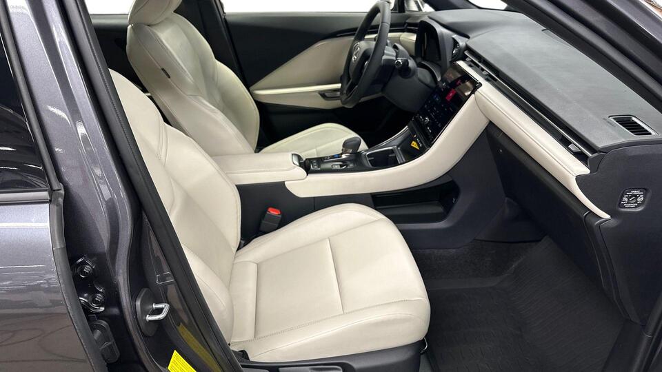 Lexus LBX vaihtoauto