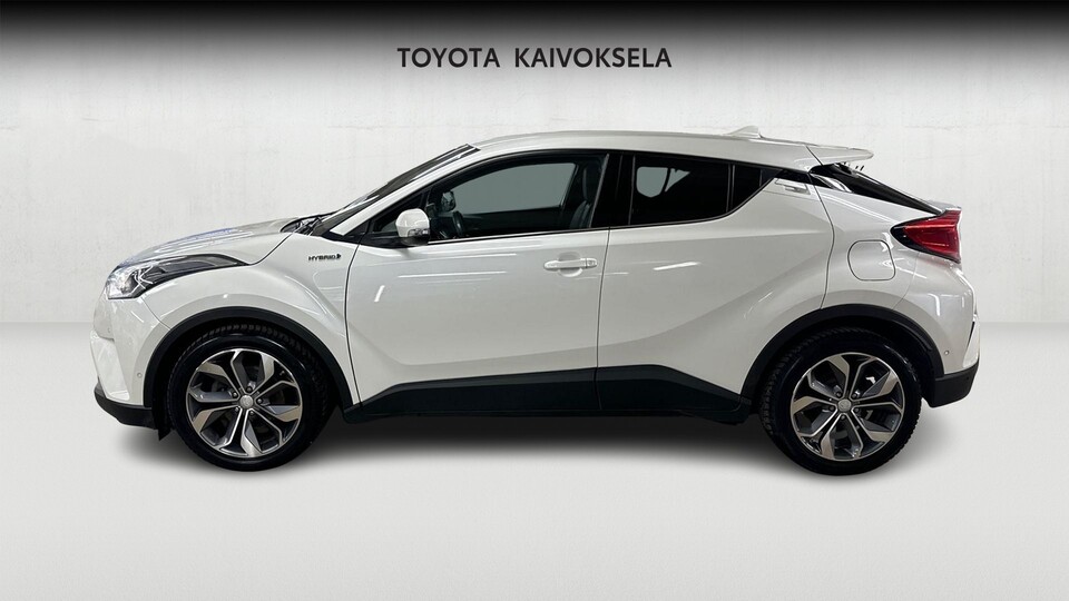Toyota C-HR vaihtoauto