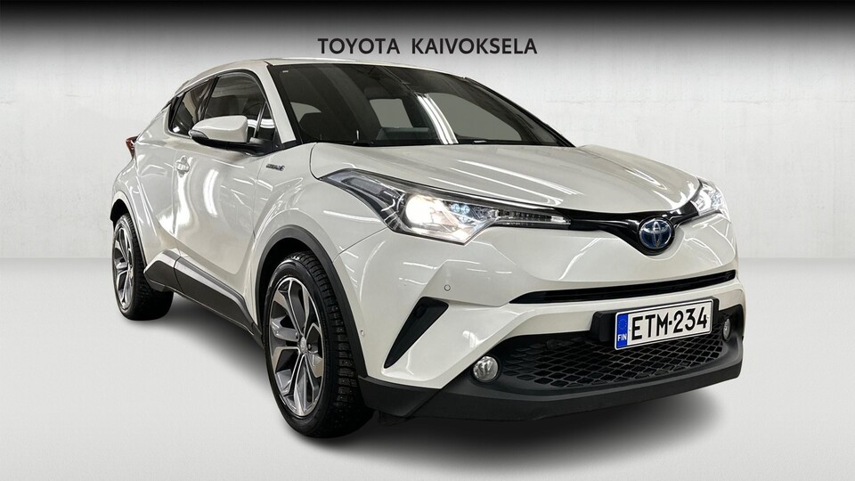 Toyota C-HR vaihtoauto
