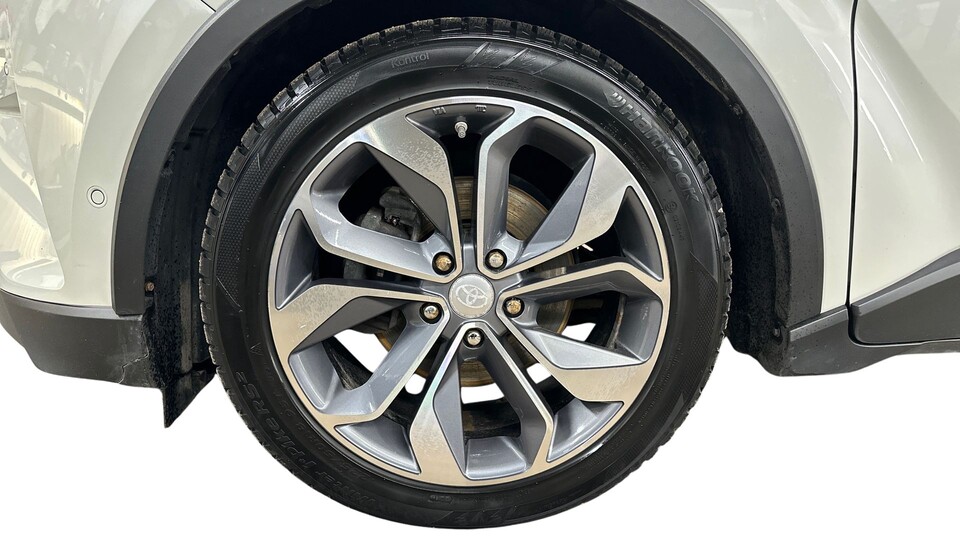 Toyota C-HR vaihtoauto