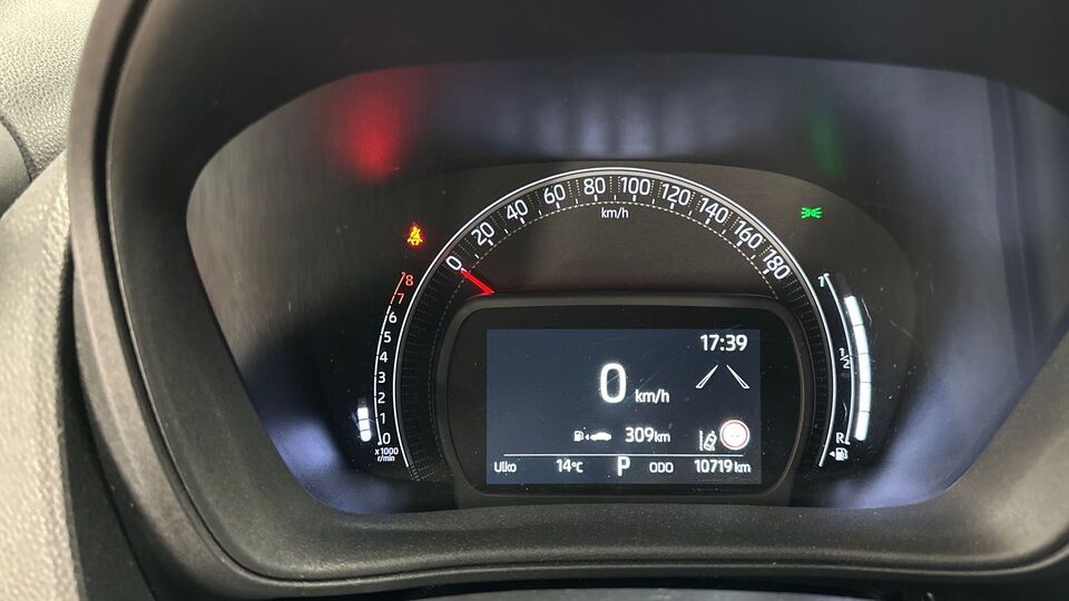 Toyota Aygo X vaihtoauto