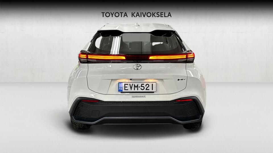 Toyota C-HR vaihtoauto