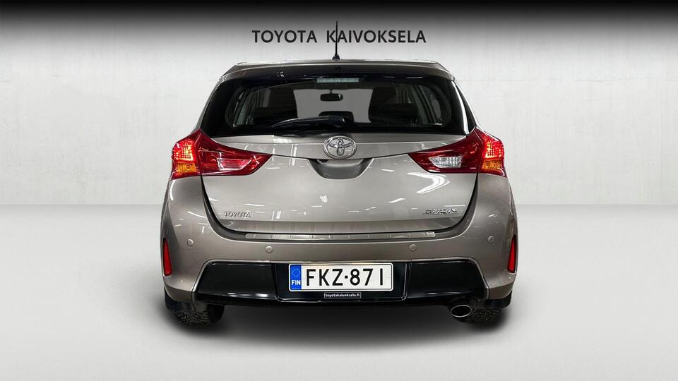 Toyota Auris vaihtoauto