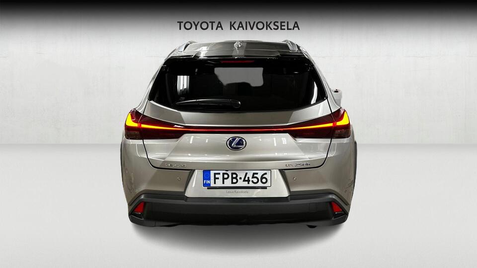 Lexus UX vaihtoauto
