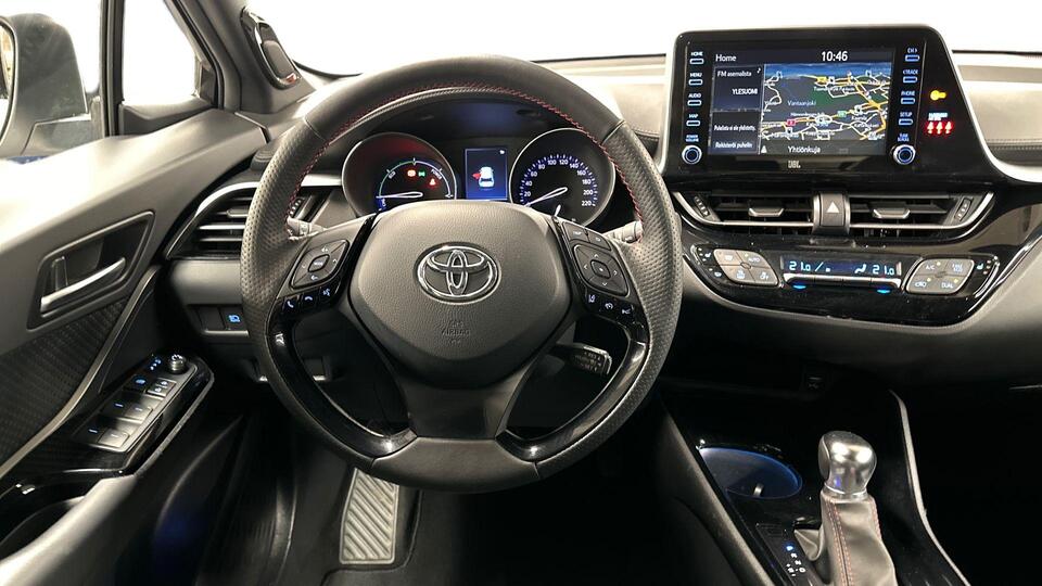 Toyota C-HR vaihtoauto