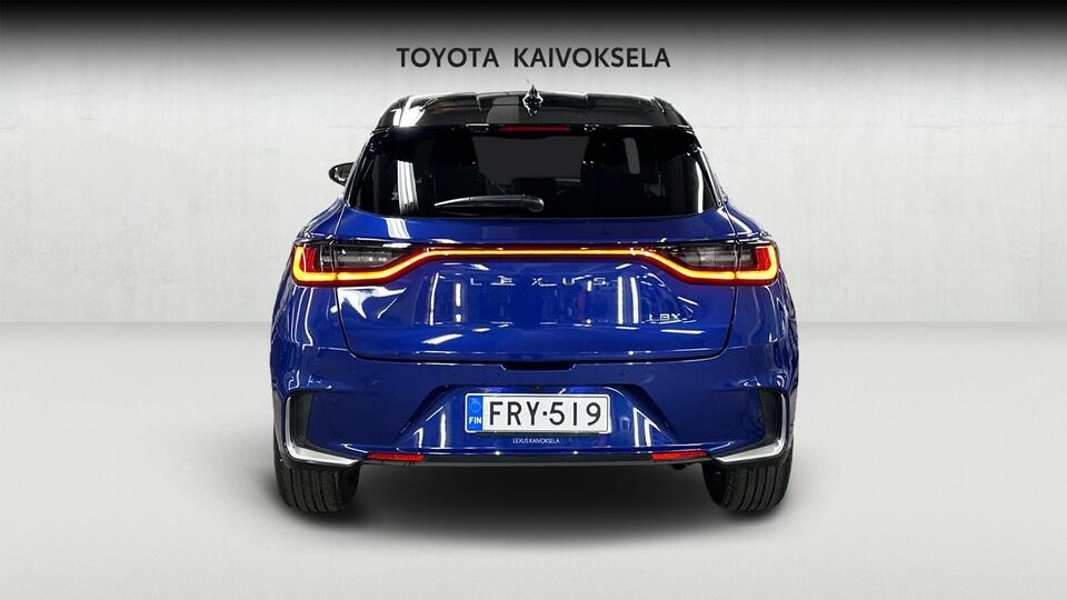 Lexus LBX vaihtoauto