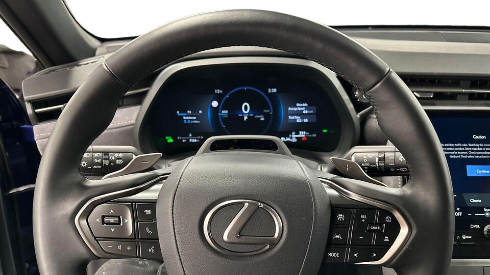 Lexus LBX vaihtoauto