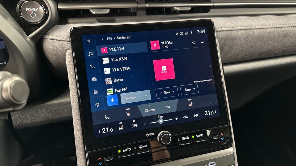 Lexus LBX vaihtoauto