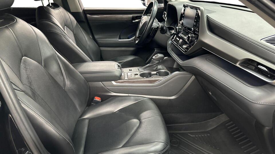 Toyota Land Cruiser vaihtoauto