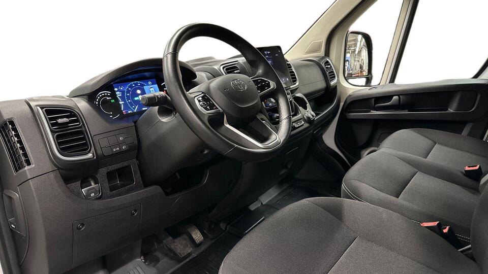 Toyota Proace MAX vaihtoauto