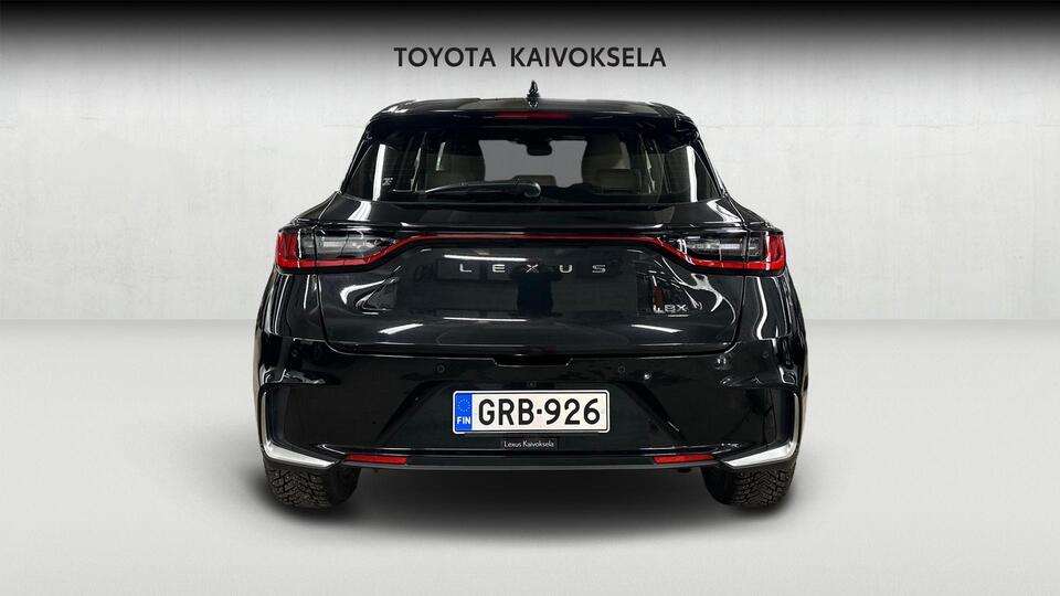 Lexus LBX vaihtoauto