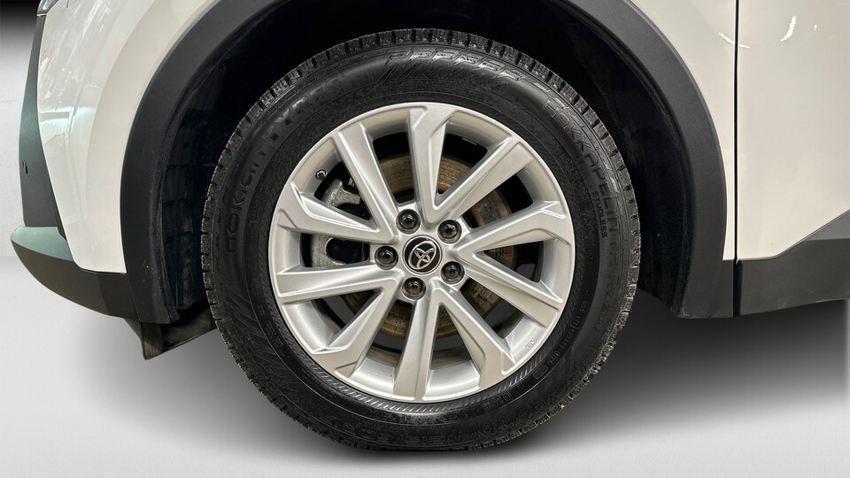 Toyota C-HR vaihtoauto