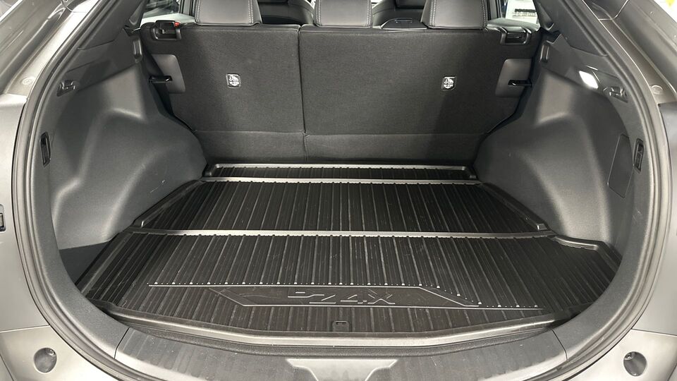 Toyota bZ4X vaihtoauto