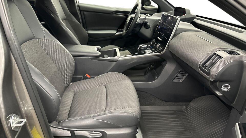 Toyota bZ4X vaihtoauto