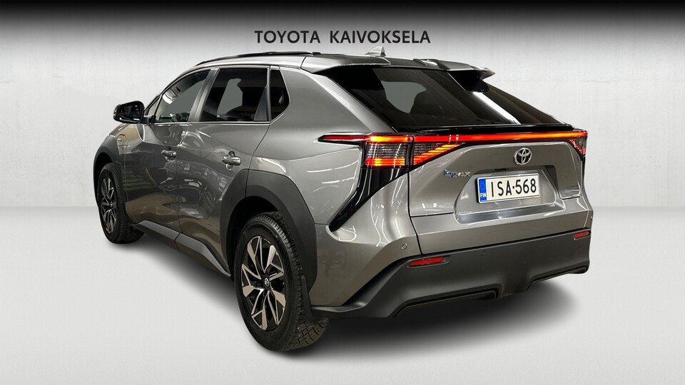 Toyota bZ4X vaihtoauto