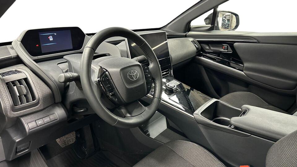 Toyota bZ4X vaihtoauto
