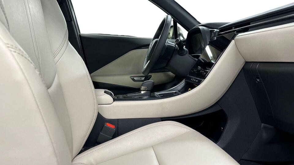 Lexus LBX vaihtoauto