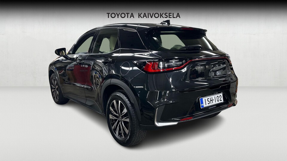 Lexus LBX vaihtoauto