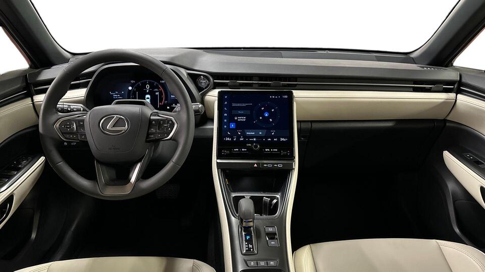 Lexus LBX vaihtoauto