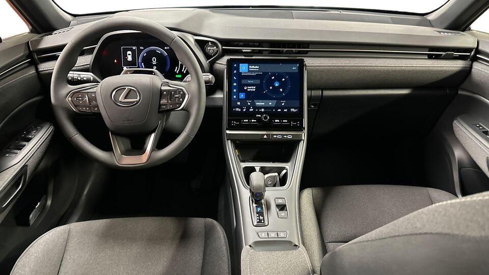 Lexus LBX vaihtoauto