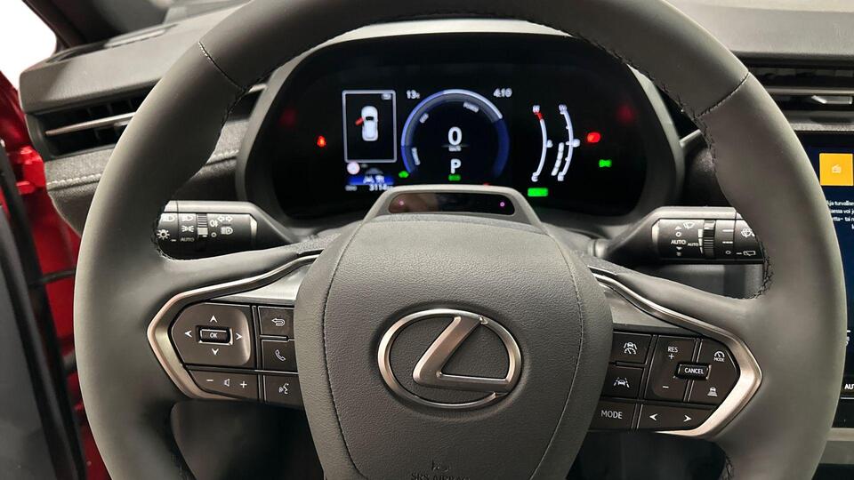 Lexus LBX vaihtoauto