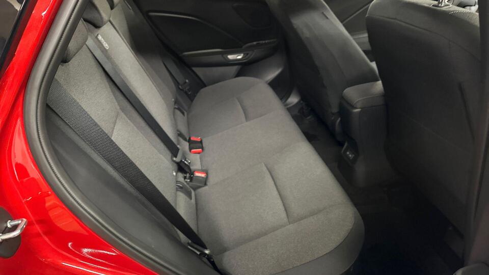 Lexus LBX vaihtoauto