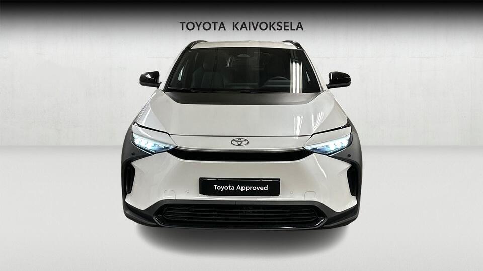 Toyota bZ4X vaihtoauto