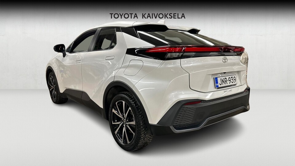 Toyota C-HR vaihtoauto