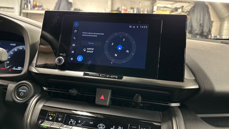 Toyota C-HR vaihtoauto