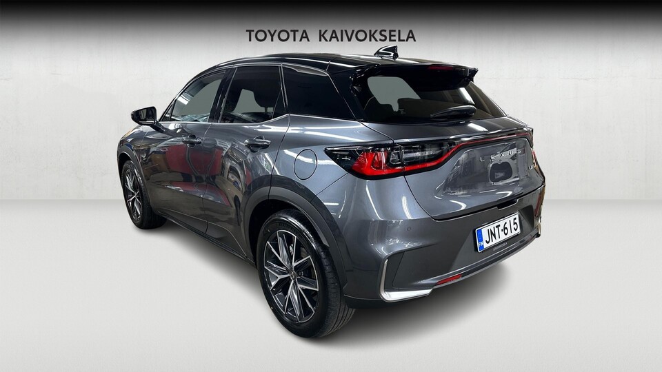 Lexus LBX vaihtoauto