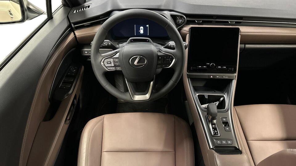 Lexus LBX vaihtoauto