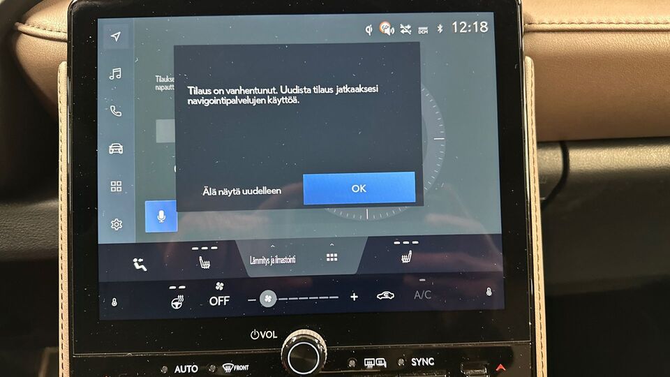 Lexus LBX vaihtoauto