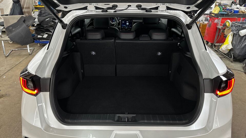 Lexus LBX vaihtoauto