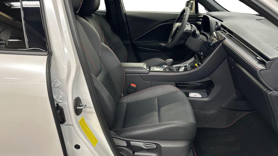 Lexus LBX vaihtoauto