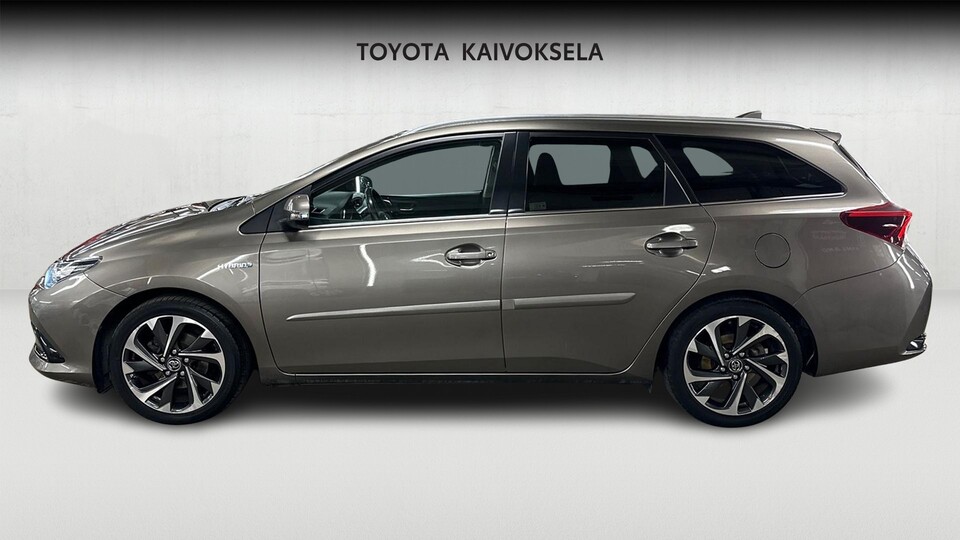 Toyota Auris vaihtoauto