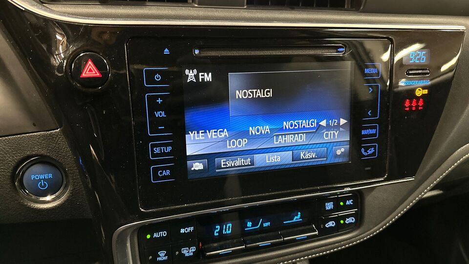 Toyota Auris vaihtoauto
