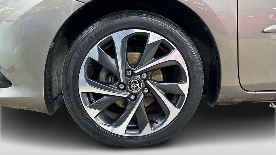 Toyota Auris vaihtoauto