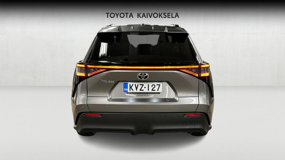 Toyota bZ4X vaihtoauto