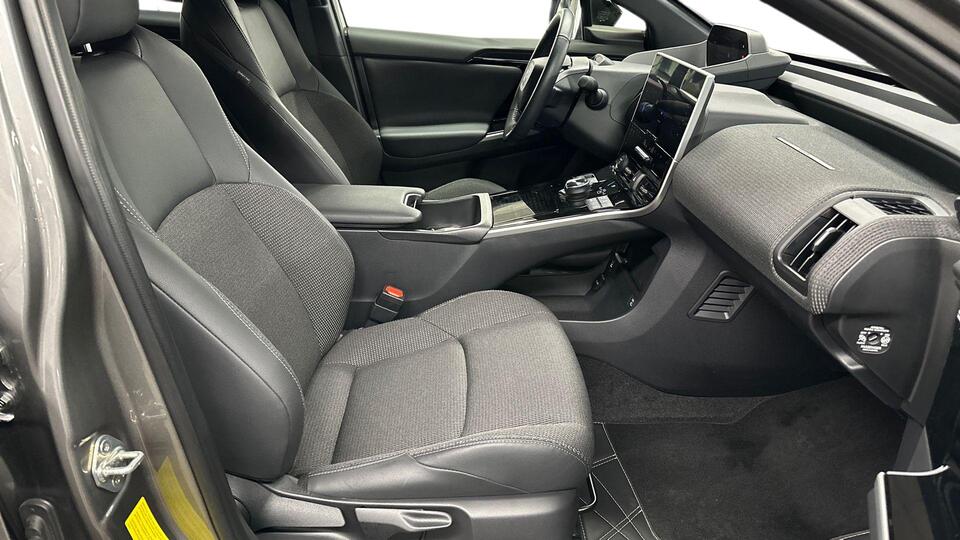 Toyota bZ4X vaihtoauto