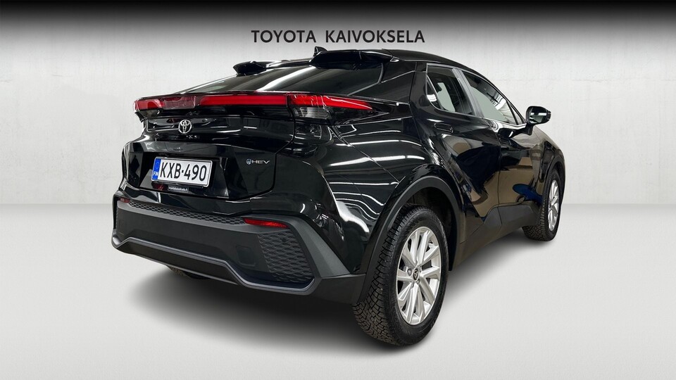 Toyota C-HR vaihtoauto