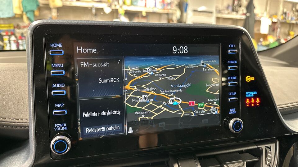 Toyota C-HR vaihtoauto