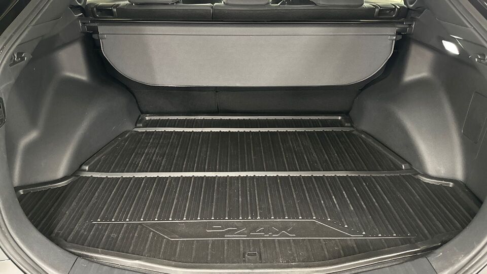 Toyota bZ4X vaihtoauto