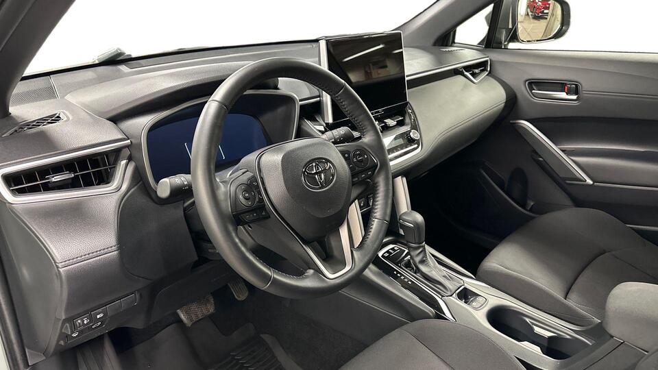 Toyota Corolla Cross vaihtoauto